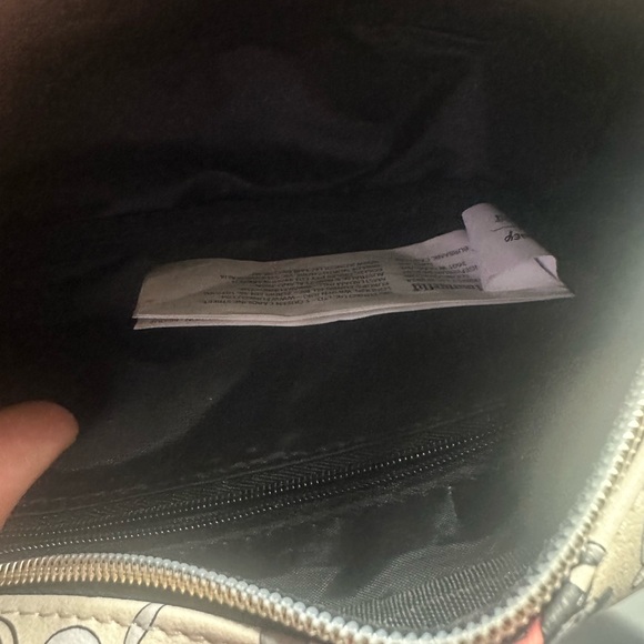 Loungefly Mickey Mouse Crossbody Bag - Cream and Black - Picture 4 of 4